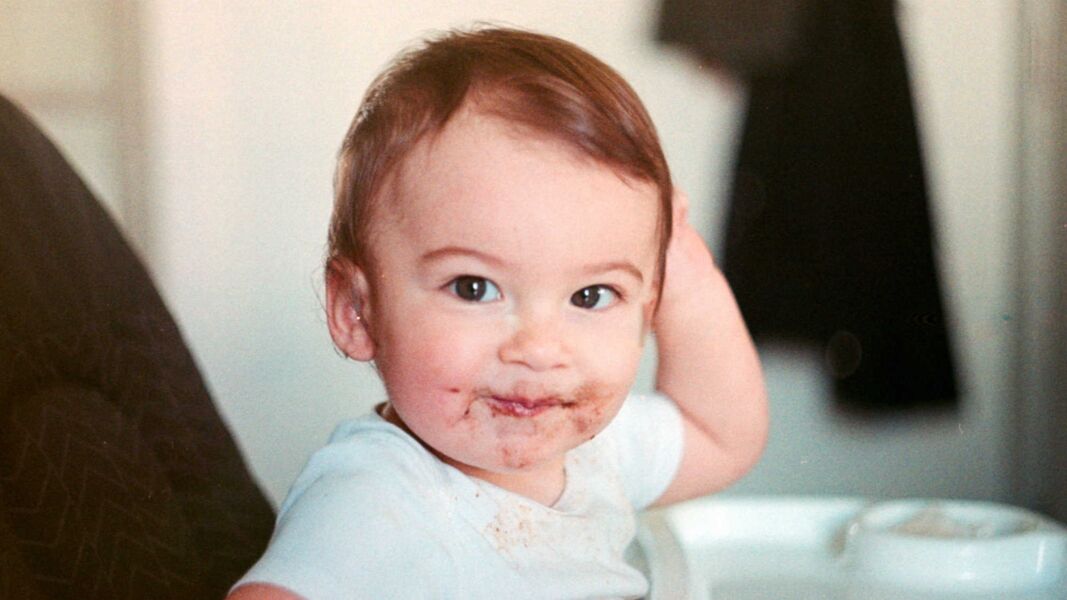 baby eating